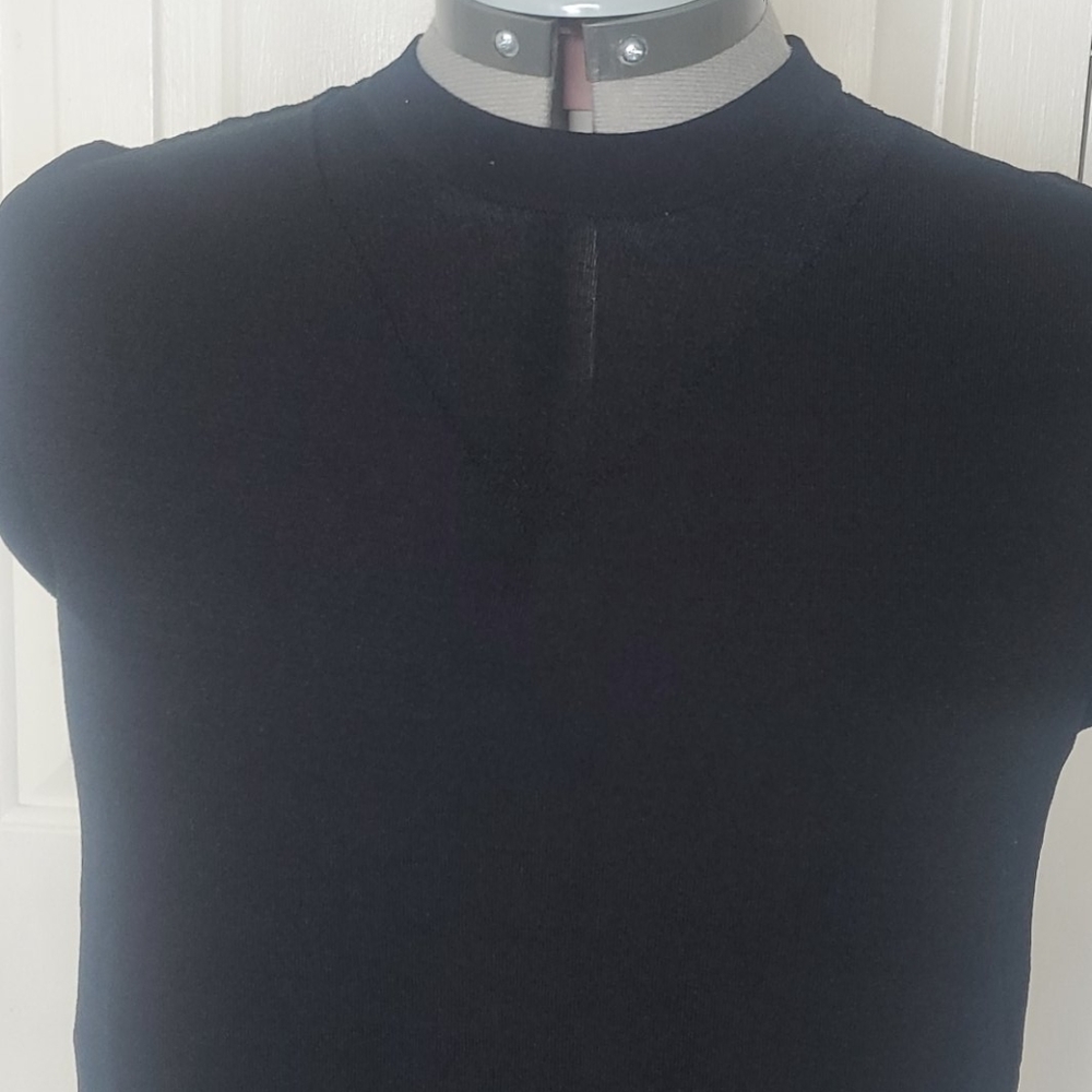 NIKE Black Short Sleeve Blouse Size S - Picture 2 of 7